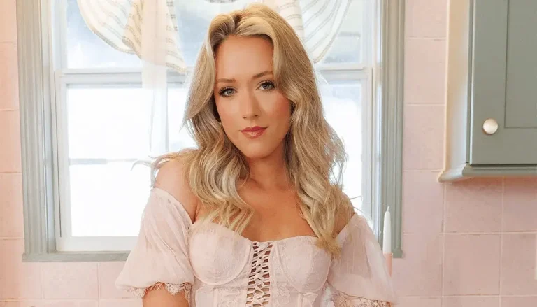 Emily Ann Roberts Biography